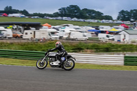 Vintage-motorcycle-club;eventdigitalimages;mallory-park;mallory-park-trackday-photographs;no-limits-trackdays;peter-wileman-photography;trackday-digital-images;trackday-photos;vmcc-festival-1000-bikes-photographs